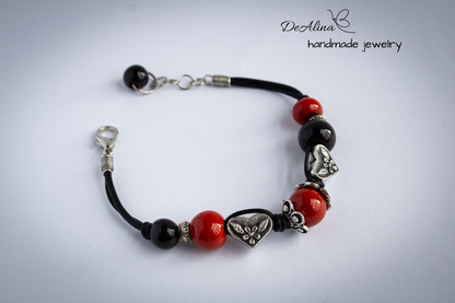 LC-B 010 The lovely in red bracelet