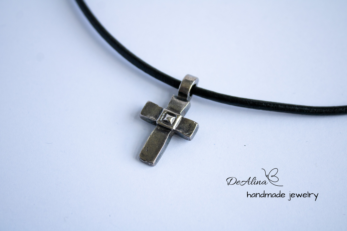 LC-NM 022 Cross